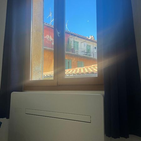 Old Town Lovely Apartment In Nice Exterior foto